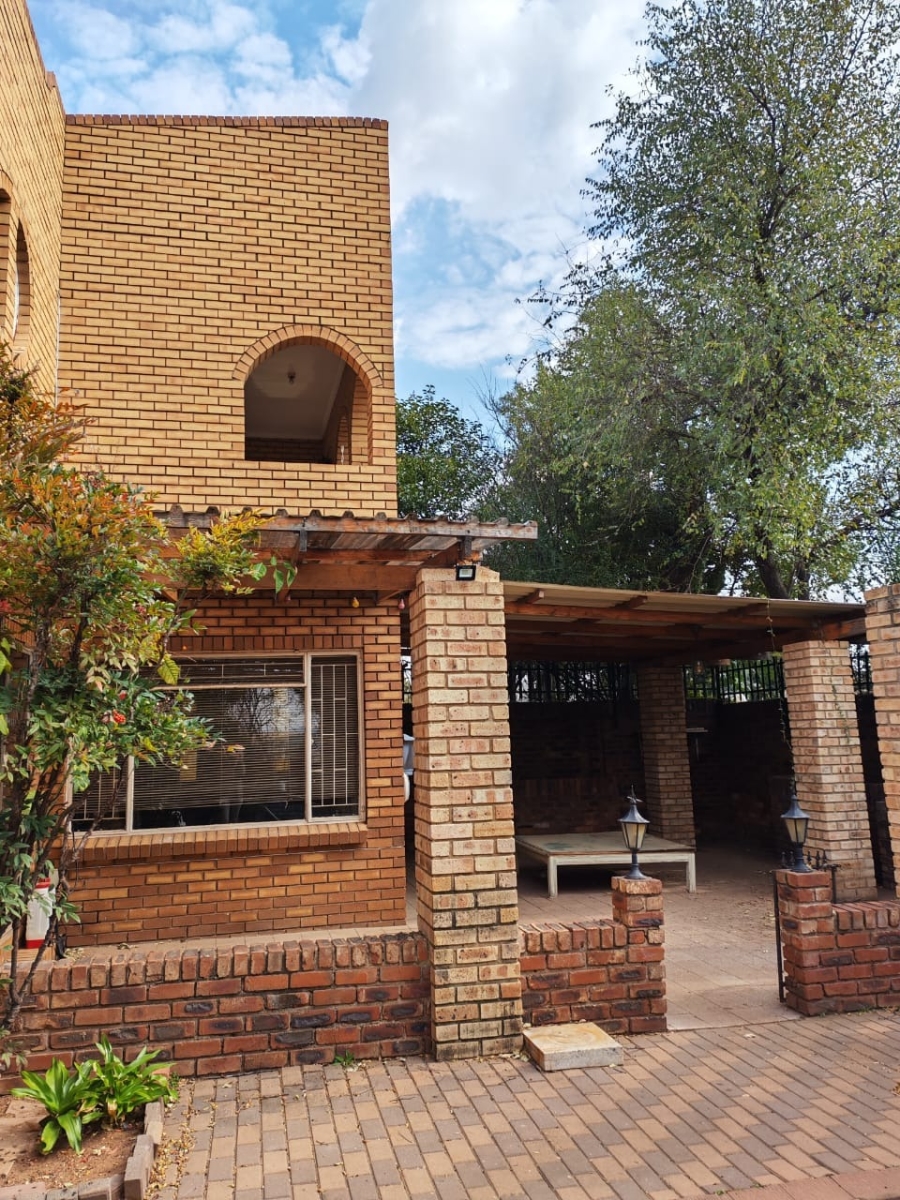 4 Bedroom Property for Sale in Parys Free State